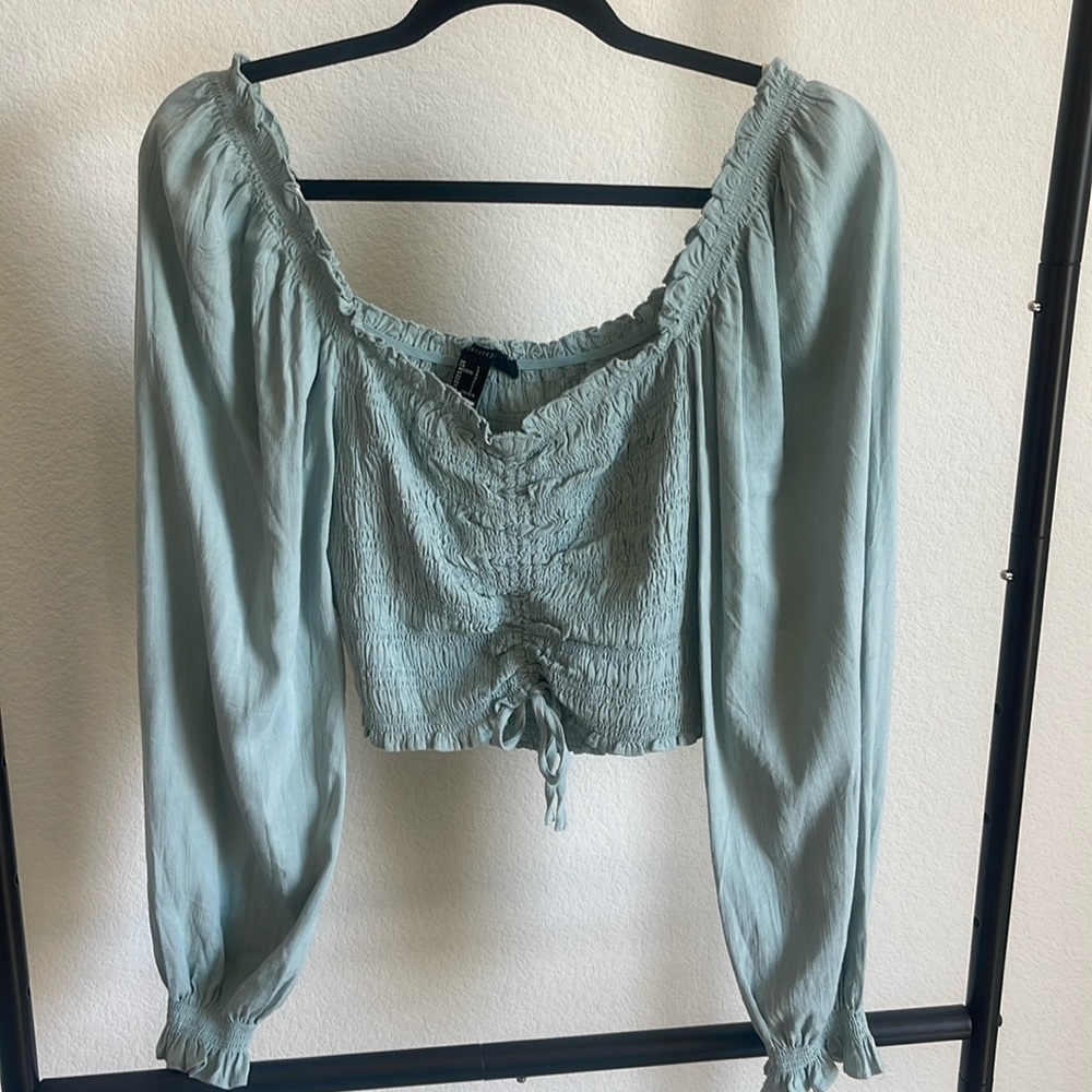 Long sleeve crop top with cinch